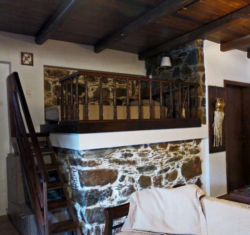 "Pefkopetro" Traditional House Keramotí Exterior photo